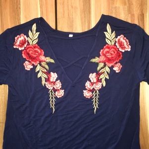 V-neck short sleeve top with embroidered flowers